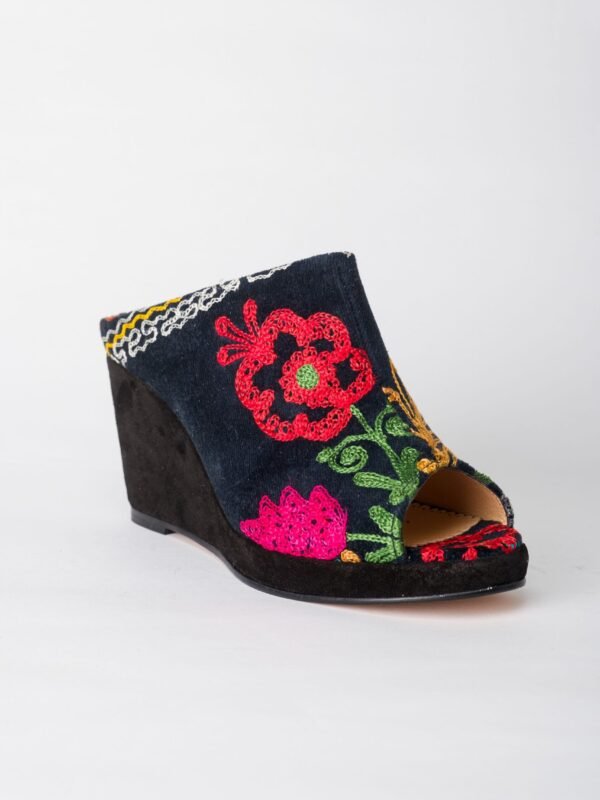 Suzani Wedge Colored Floral 2