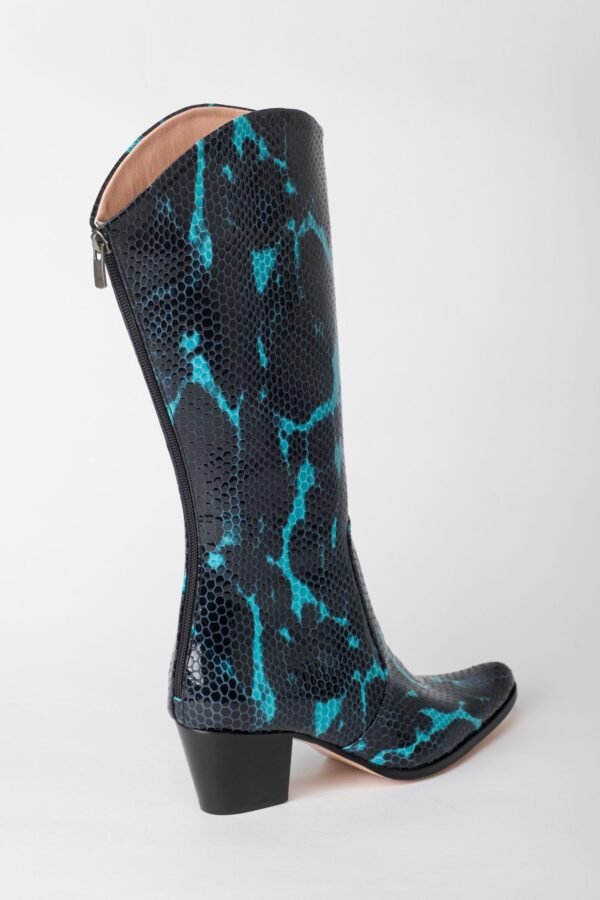 Snake Skin Turquoise and Black Pointed Toes Heel Boots 3