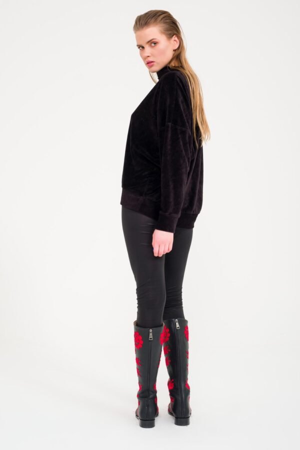 Leather Red on Black Flat Boots Model 14